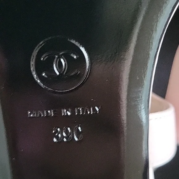 CHANEL Light Pink Bow Sandals, 39 - Picture 5 of 10